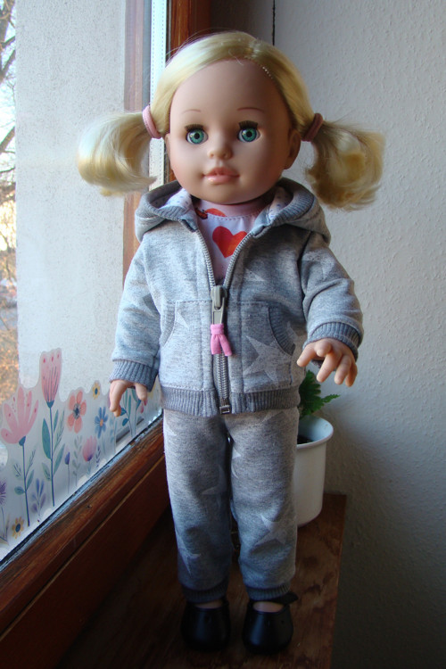 Paola Reina 42 cm - tepláková souprava