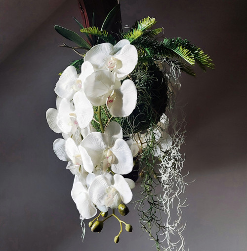 Kokedama s umělými orchidejemi — foto 1