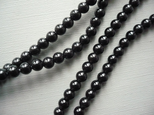 Vrt. korálky 4 mm - onyx leštěný, 10 ks — foto 1