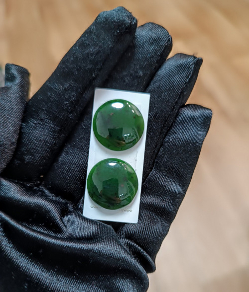 Nefrit, ID 5571, průměr 18 mm - pár — foto 1