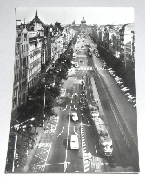 Čistá ČB POHLEDNICE • Václavské náměstí, Praha