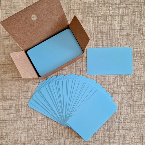 Sada 100 ks PAPÍROVÉ KRAFTOVÉ KARTIČKY 9x5,5 cm