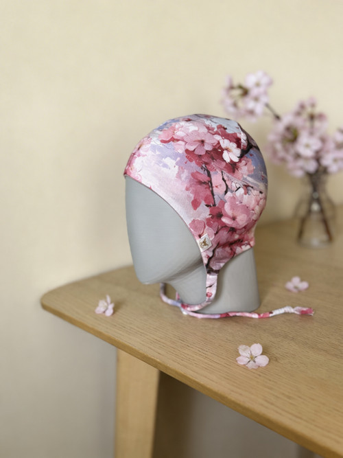 Sakura čepička na ouška 6-12 měsíců