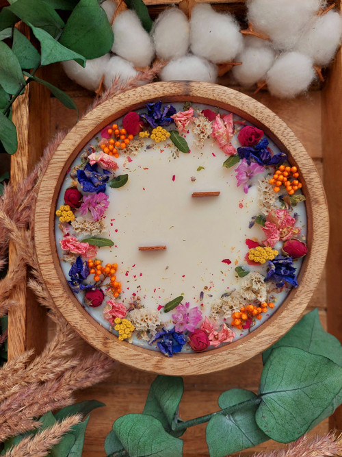 Botanická svíčka v MANGU - KVĚTINOVÁ MANDALA