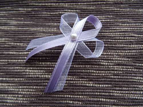Vývazek s perličkou - monofil / sv. fialová 452