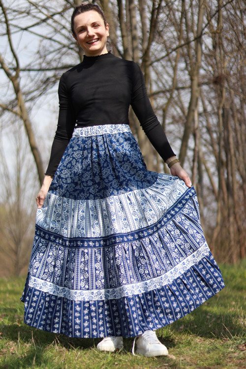 Folklórní kanýrovka, maxi