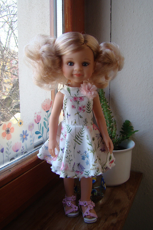Paola Reina 32 cm - šatičky