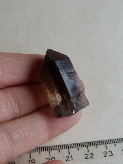 Záhněda - krystal - 3,5 cm (Z7) — foto 1