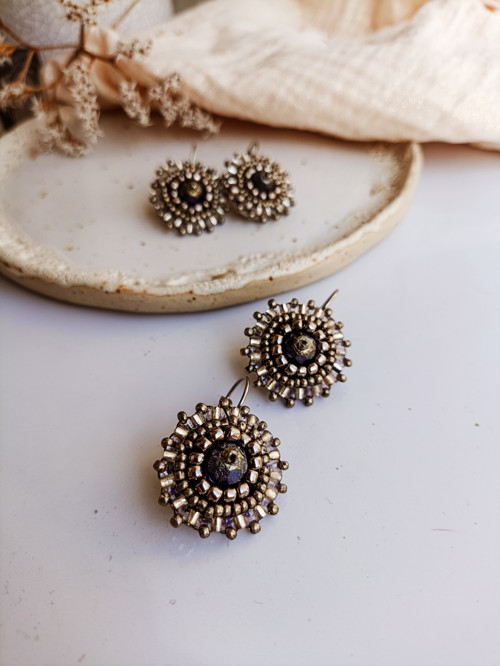Mini earrings n.16- vyšívané náušnice
