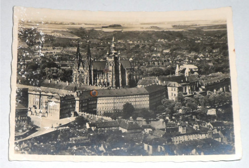 ČB starožitná čistá POHLEDNICE • Praha, Hradčany