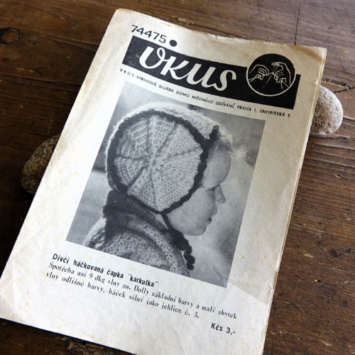 VKUS 74475 ... háčkovaná čapka karkulka