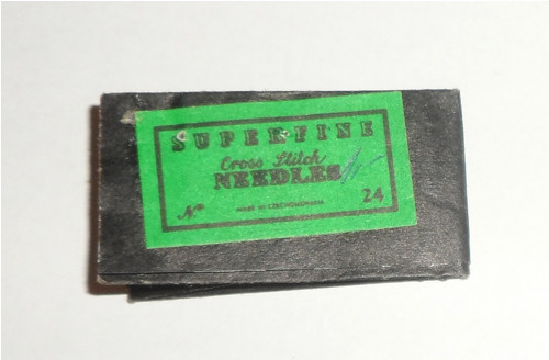 Starožitné šicí JEHLY • Needles, No. 24