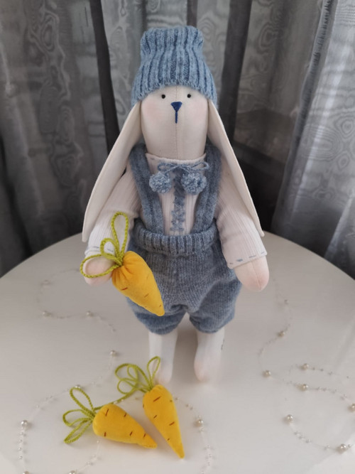 NH Rabbit Blue