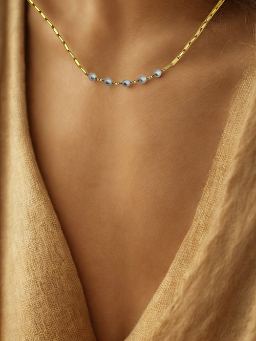 Modelový zlatý náhrdelník*chocker VALA s perlami