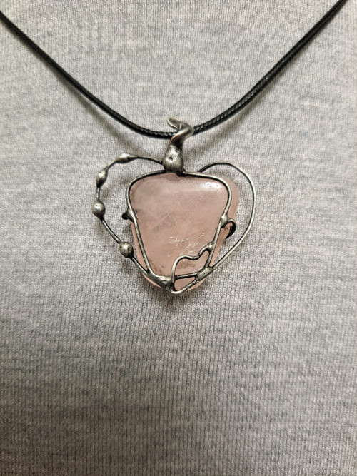 Amulet ruženín