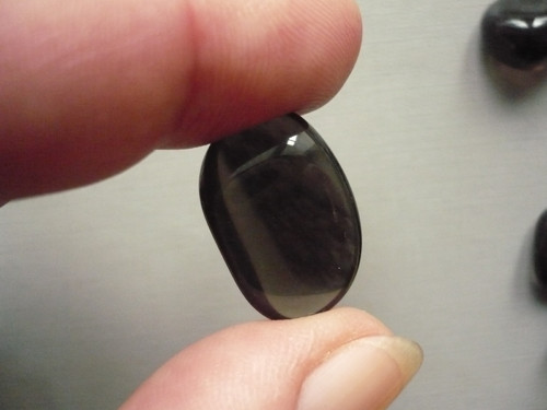 Trom. kámen - obsidián kouřový 23 mm, č.5f