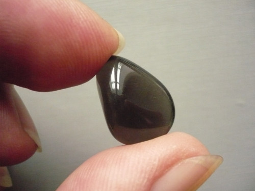 Trom. kámen - obsidián kouřový 19 mm, č.10f