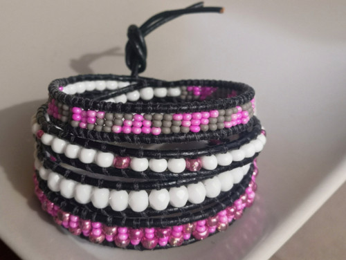 Náramek Wrap Bracelet v černé kůži, 4 otočkový