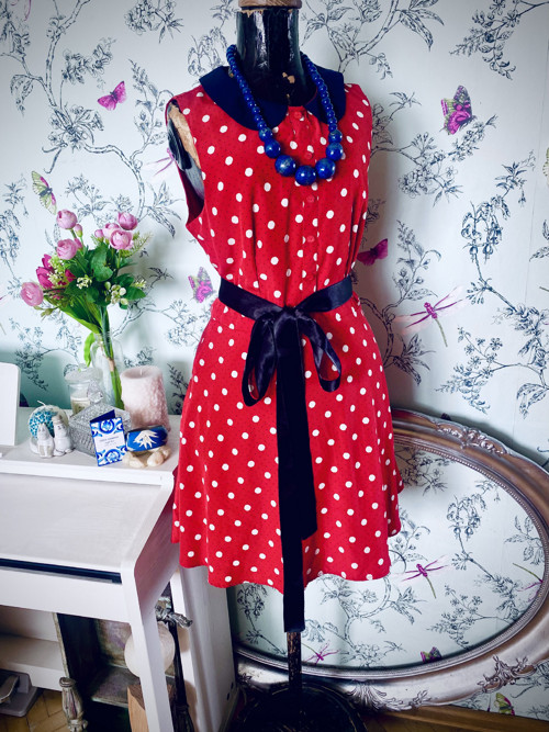 Šaty retro dots — foto 1