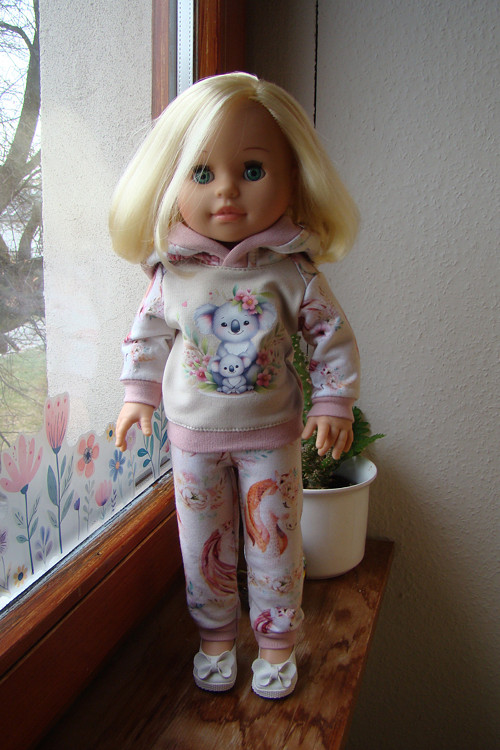Paola Reina 42 cm - tepláková souprava