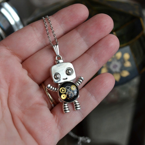 Přívěsek robot, černá — foto 1