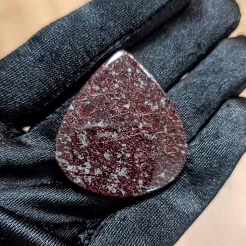 Eudialit, ID 5640, 39x35 mm — foto 1