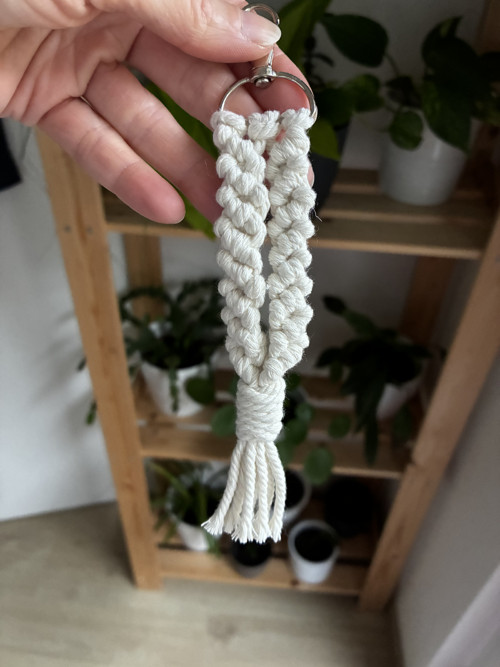Macramé přívěsek