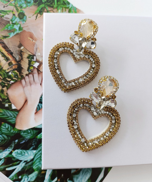 Luxusní handmade zlaté náušnice ve tvaru srdce