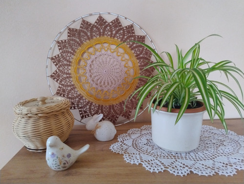 Háčkovaná mandala
