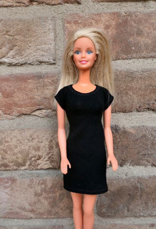 Šaty - na starší typ Barbie — foto 1
