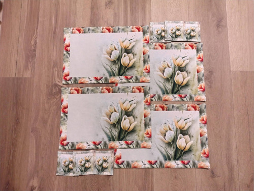 Prostírání tulipány