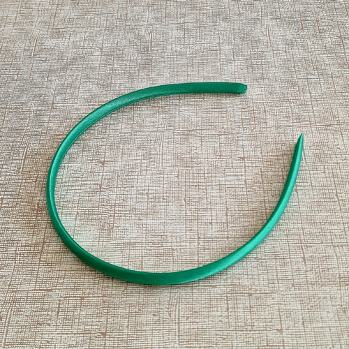 Lesklá SATÉNOVÁ ČELENKA do vlasů (10 mm)