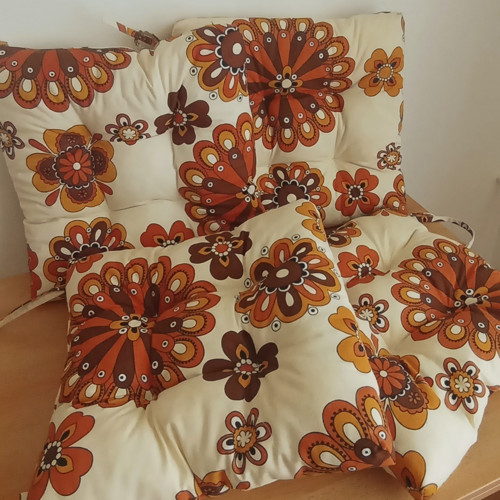 Podsedáky "Paví květy" — foto 1
