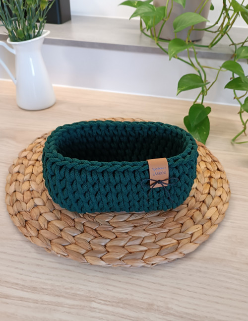 Háčkovaný košík 20 x 10 cm