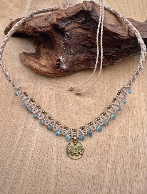 Tribal makramé náhrdelník / čoker/ tiara z minerál
