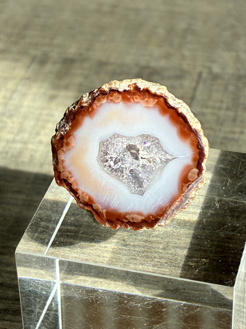 ACHÁT leštěný- sběratelská vitrína, 7.15 Ct, Čína