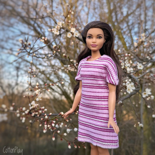 Šaty pro baculku Barbie (Curvy), Lila