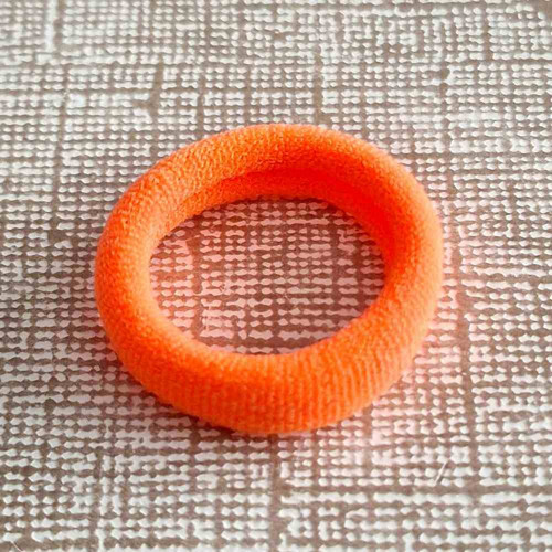 Sada 20 ks - Vlasové GUMIČKY (3 cm)