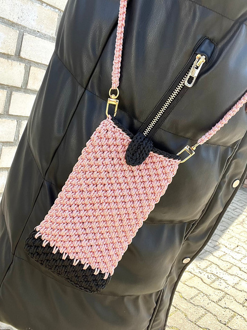 Nikolinn MOS - Mini Blush Noir, háčkované pouzdro