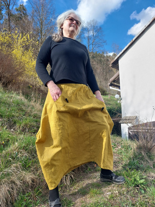 Lněná sukně dlouhá rohatá hořčicová