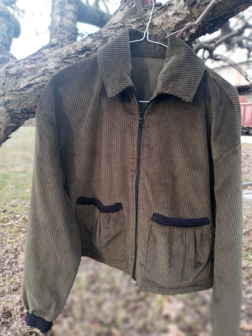 Menčestrová prechodná bunda strih oversized