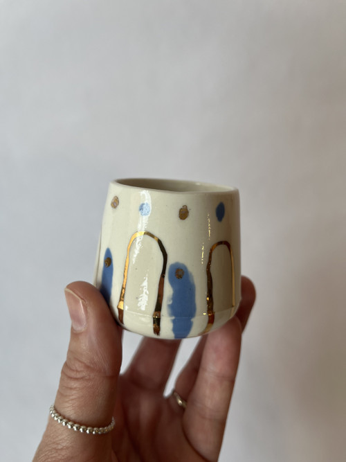 Porcelánový kalíšek Modrý zlacený