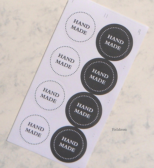 Samolepky hand made bílé a černé 8 ks