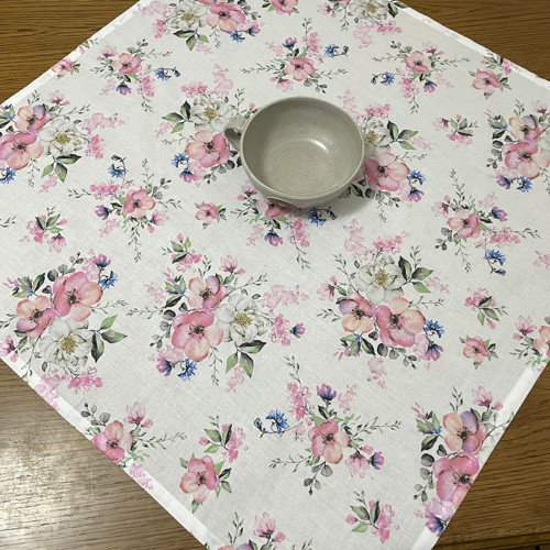 Ubrus 70x70 cm - jabloňové květy