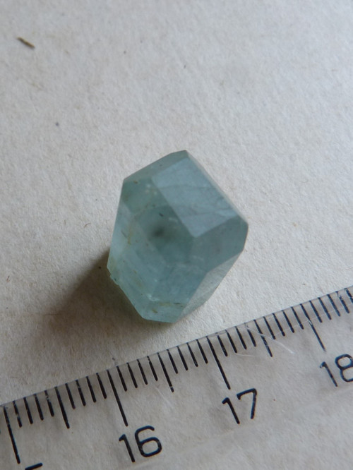 Akvamarín krystal - 1,3 cm — foto 1
