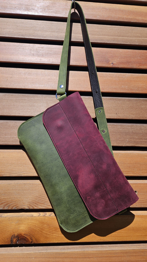 Crossbody Borůvčí — foto 1