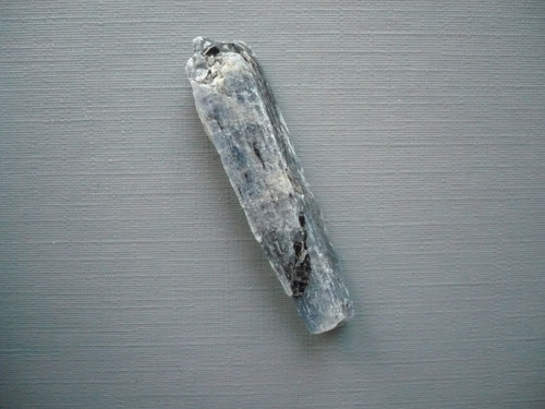 Surový kyanit (disten) 47 mm, č.26A