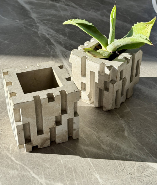 Betonový květináč