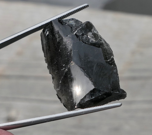 Surový obsidián černý V3719 — foto 1