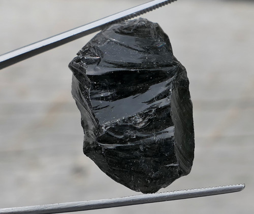 Surový obsidián černý V3725 — foto 1